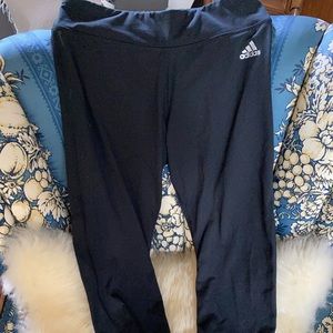 Adidas 3/4 leggings Sz S